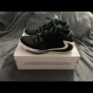 Nike Zoom Freak 1 Black Giannis Antetokounmpo